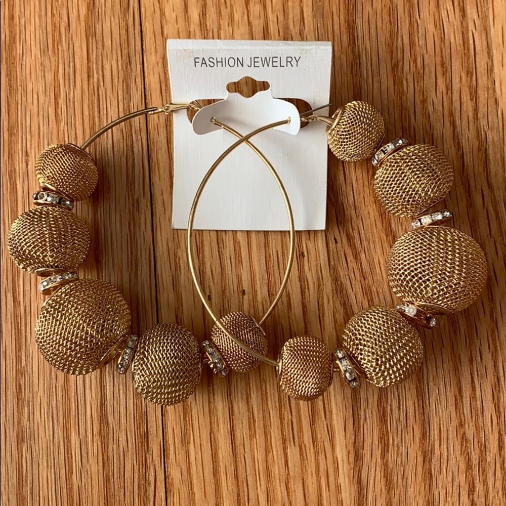 Mesh hoops
